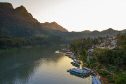 Travelling to Laos along river